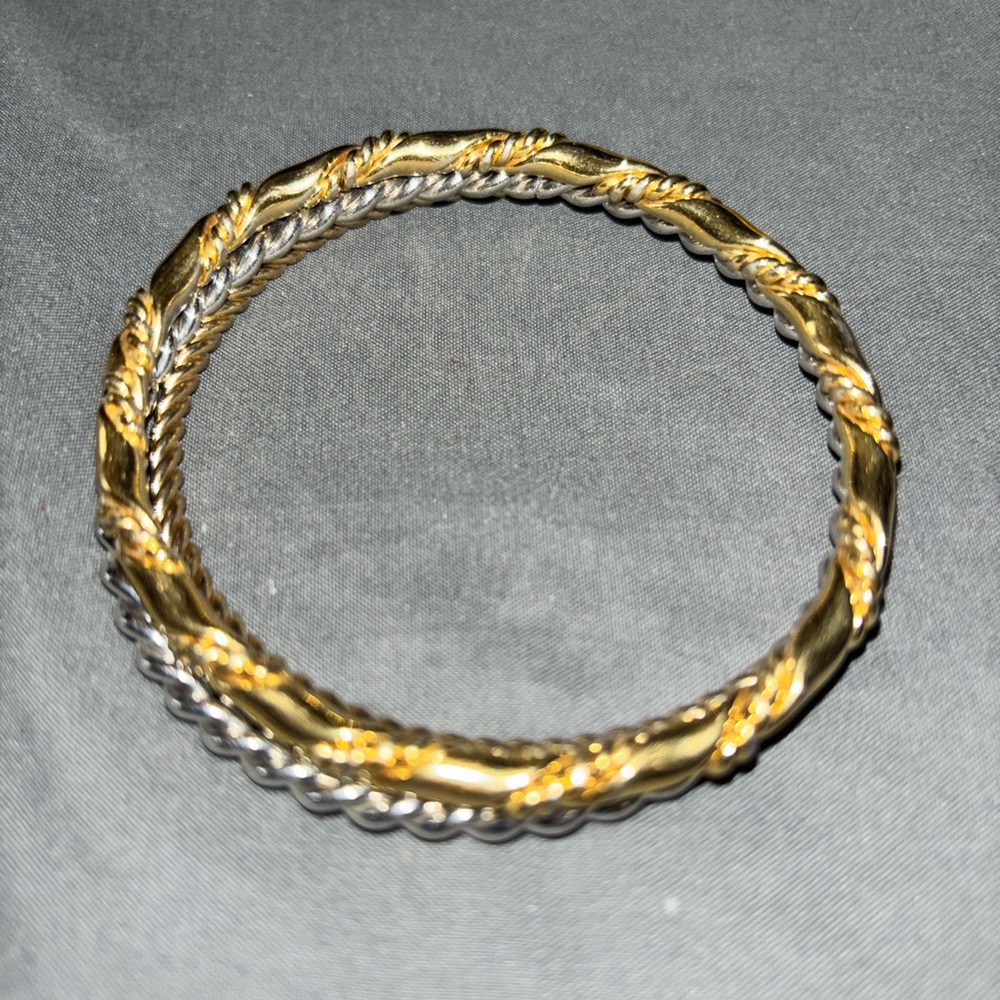 Elegant Gold and Silver Bangle Set - Picture 4 of 10